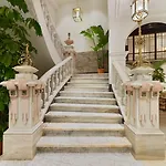 Отель H10 Palacio Colomera Кордова