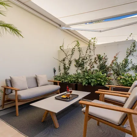H10 Palacio Colomera 酒店 4*