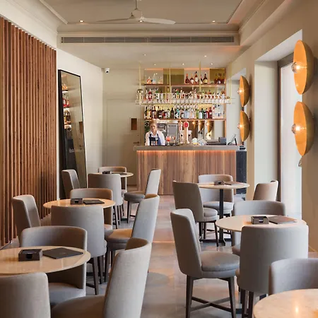 酒店 H10 Palacio Colomera 4*