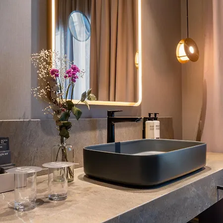 H10 Palacio Colomera Hotel