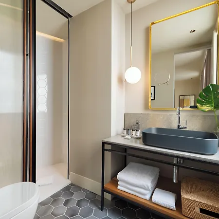 H10 Palacio Colomera Hotel