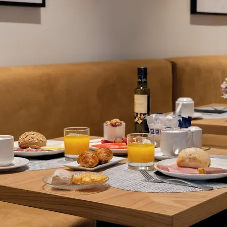 H10 Palacio Colomera 4*